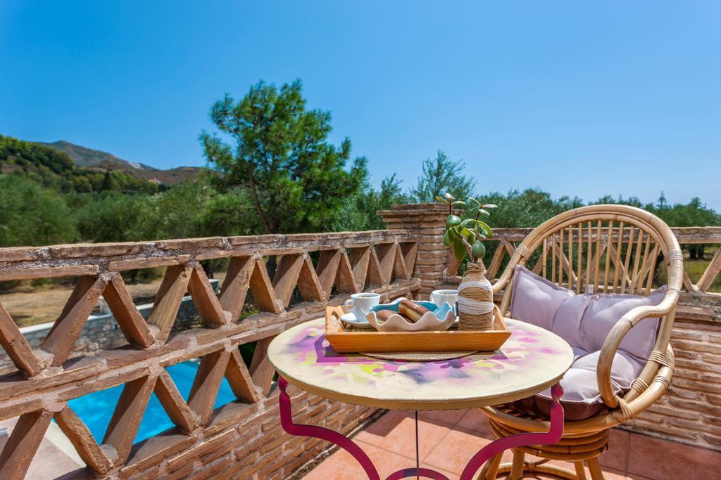Evalexia Villa - Luxury Villa With Private Pool Near Laganas Perfect For Groups By Villa Mana Gers Kalamaki  Exterior photo